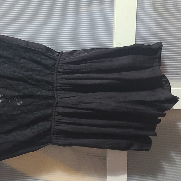 **4/$25** Zara Romper - Picture 5 of 5